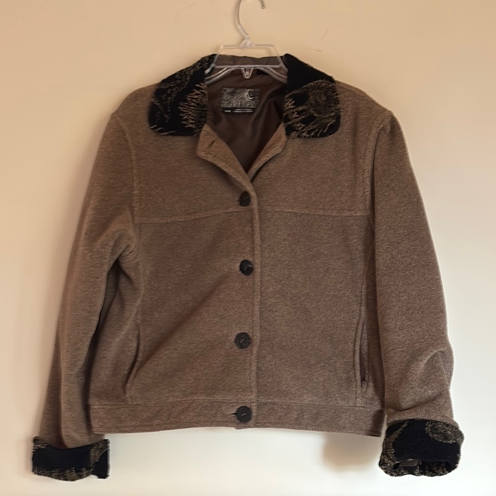 Western horse pattern women’s jacket.